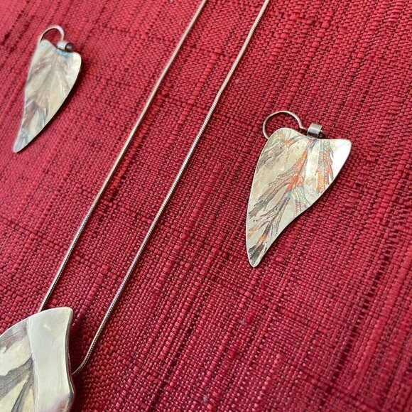 Jessie Senecal Handmade Sterling Sliver "Cedar" Necklace and Earrings - Picture 2 of 4